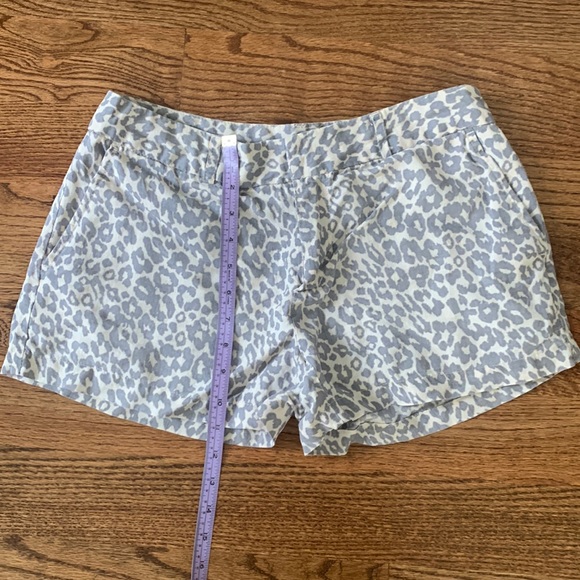 Linen gray leopard print shorts - Picture 1 of 6